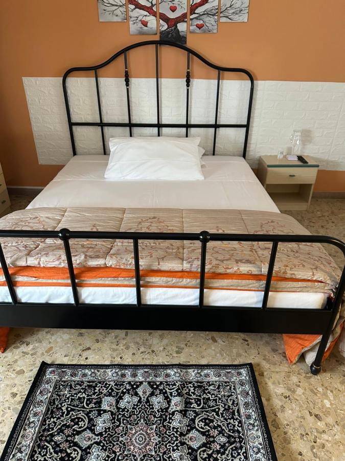La Casa Di Jennifer Lägenhet Parma Exteriör bild