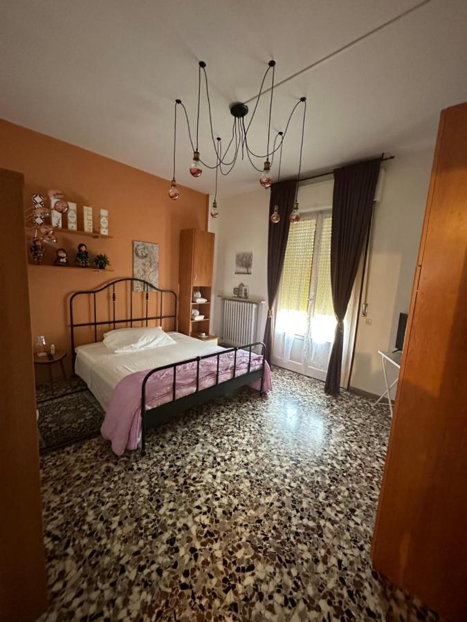La Casa Di Jennifer Lägenhet Parma Exteriör bild